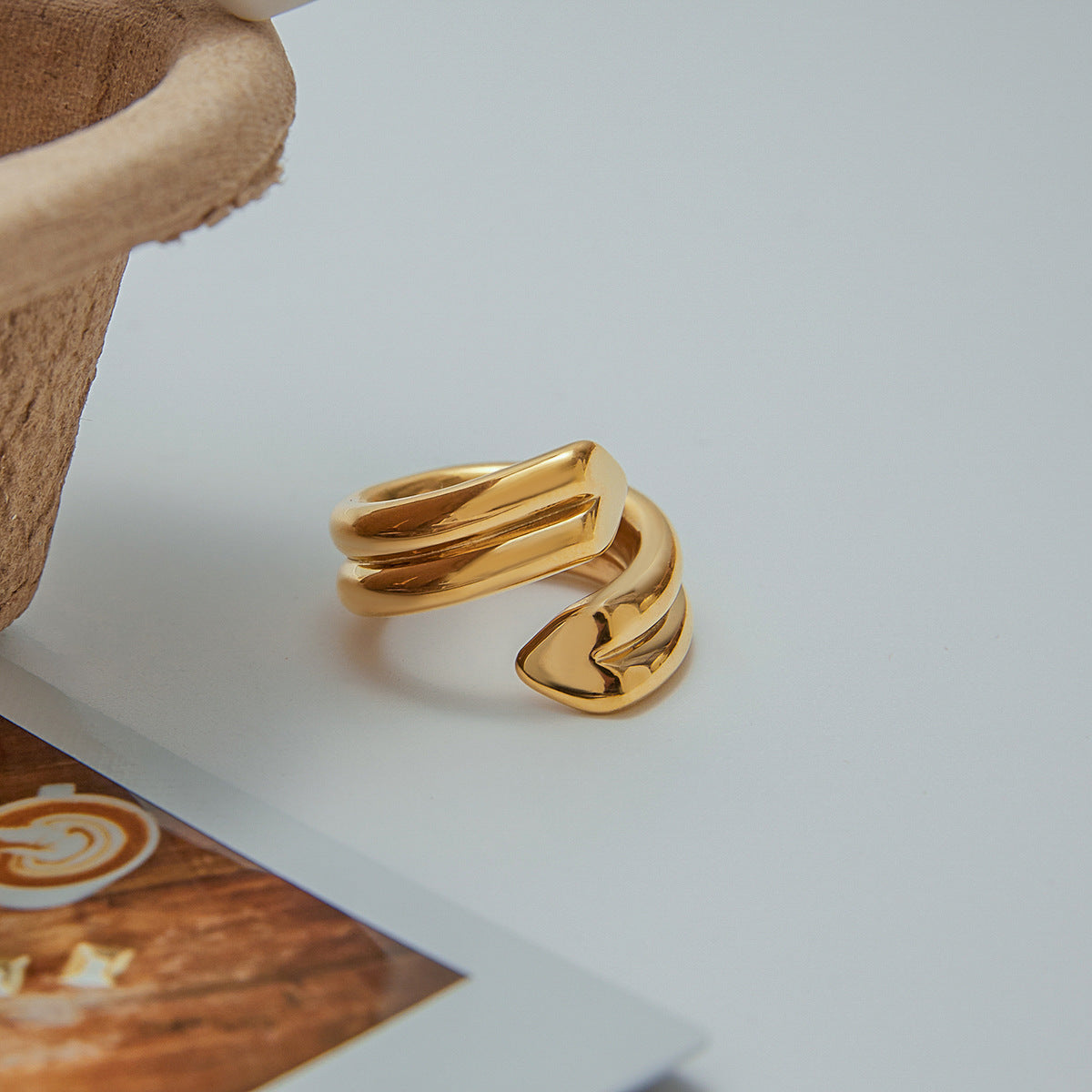Tara Heart Twist Gold Ring