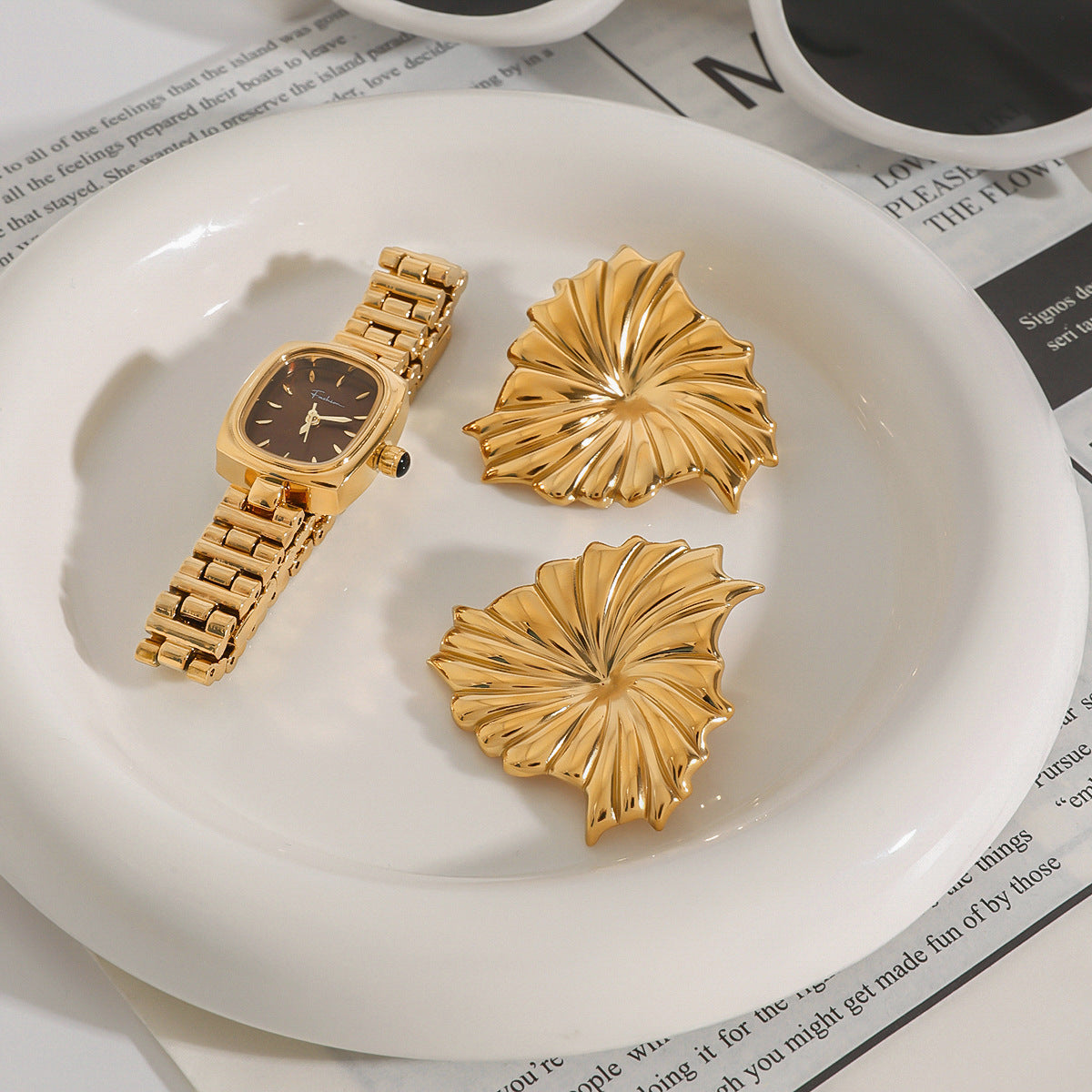 Rafaela Sculpted Petal Gold Earrings