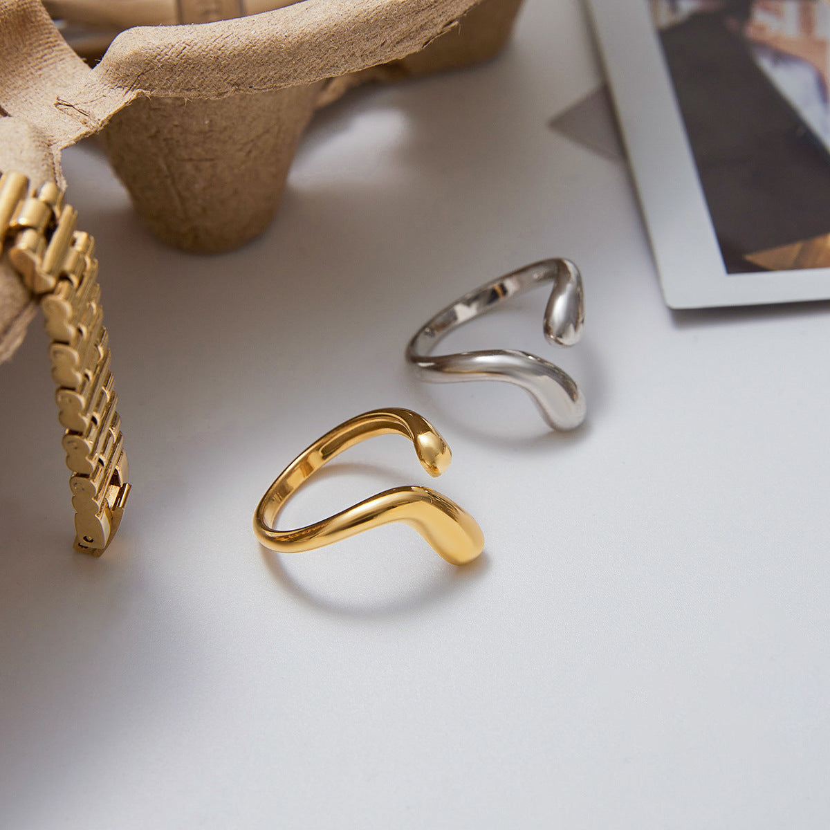 Diane Twisted Band Ring