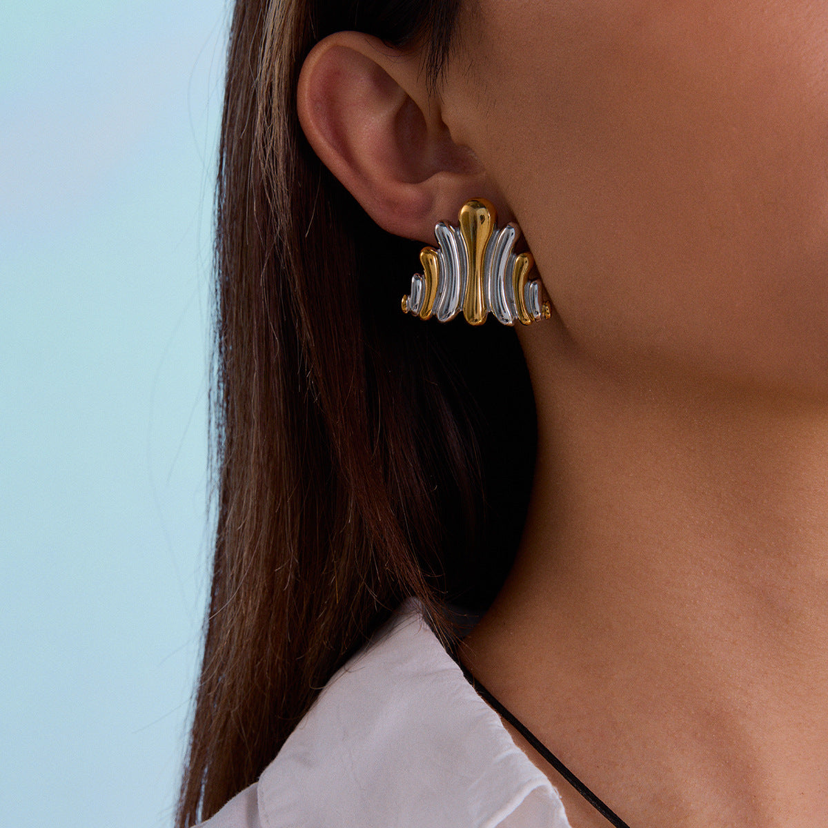 Nora Ripple Gold Earrings