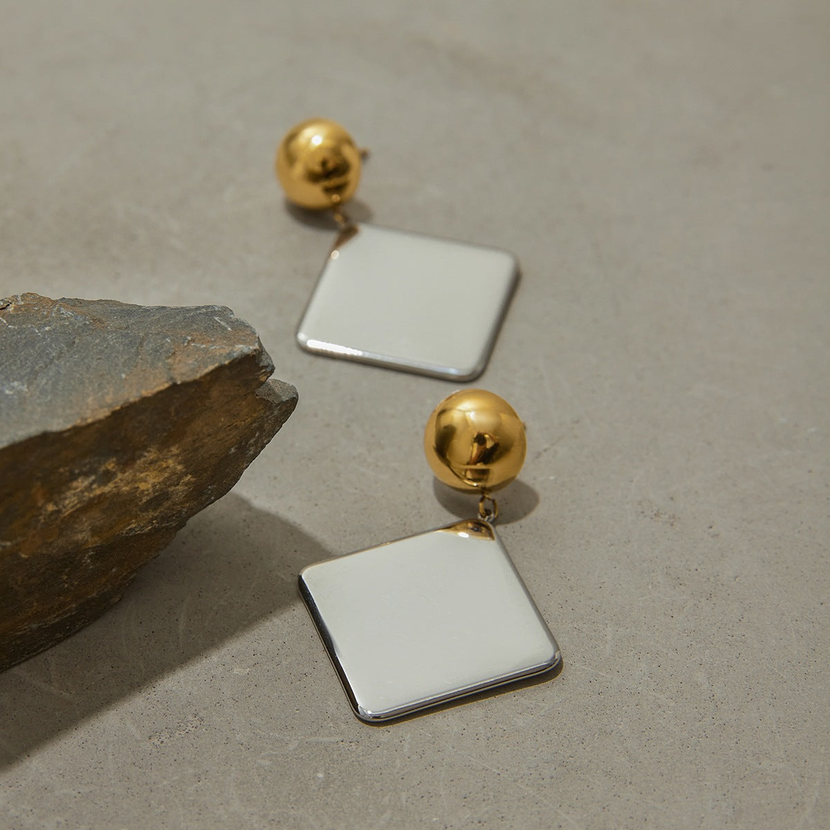 Kelly Geometric Drop Earrings