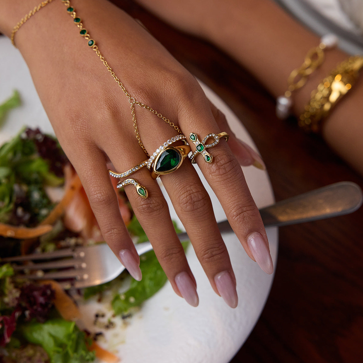 Joy Diamond Knot Gold Ring