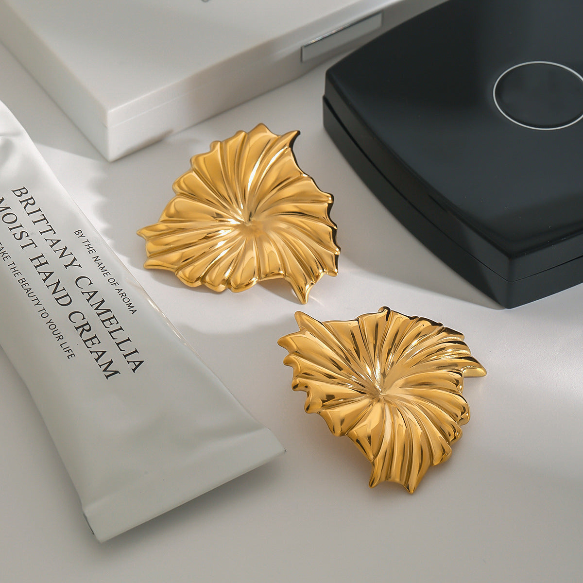 Rafaela Sculpted Petal Gold Earrings