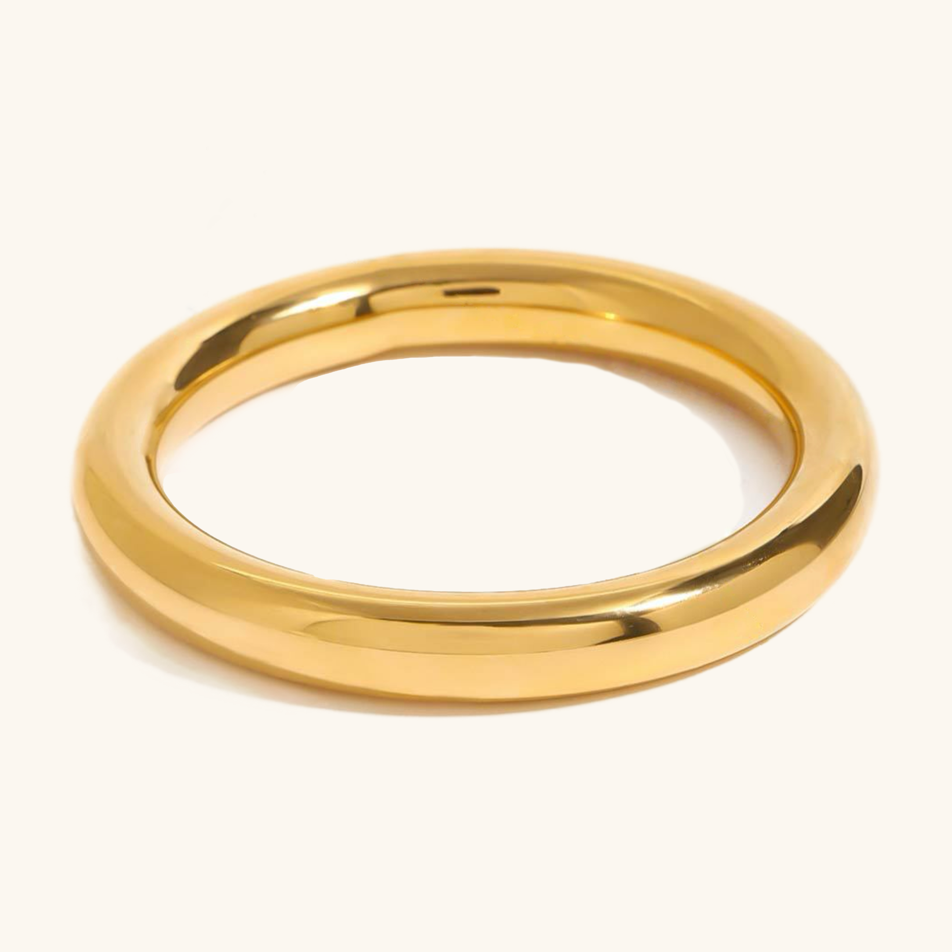 Lina Smooth Gold Bangle