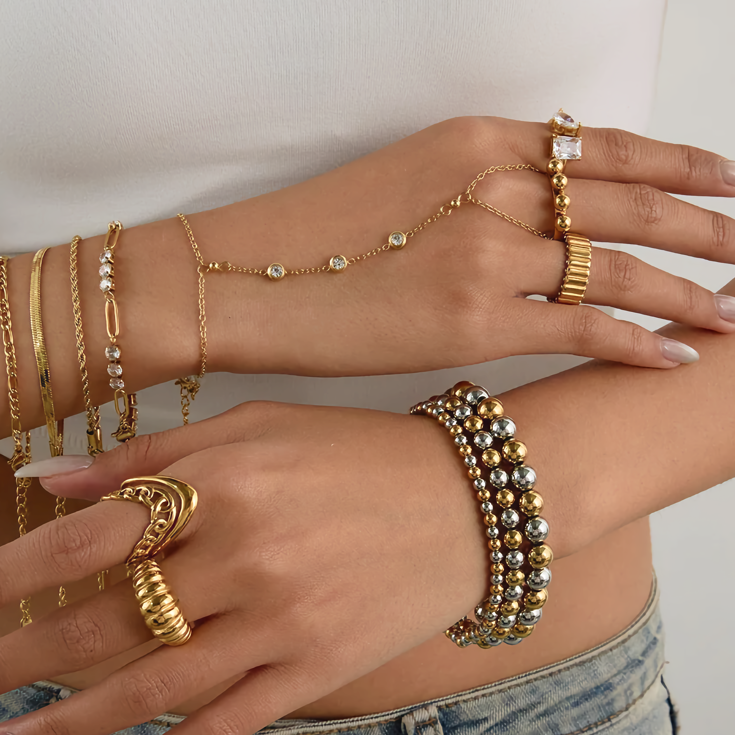 Leona Diamond Hand Chain