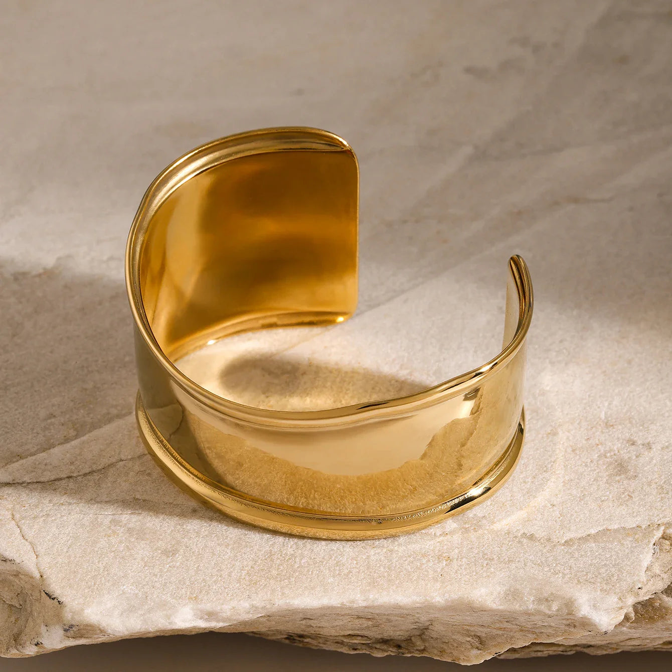 Nellie Smooth Gold Cuff