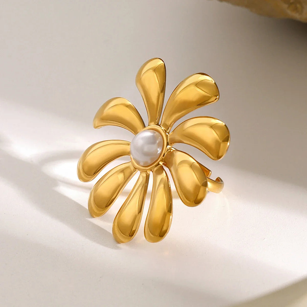 Bellemare Floral Gold Ring
