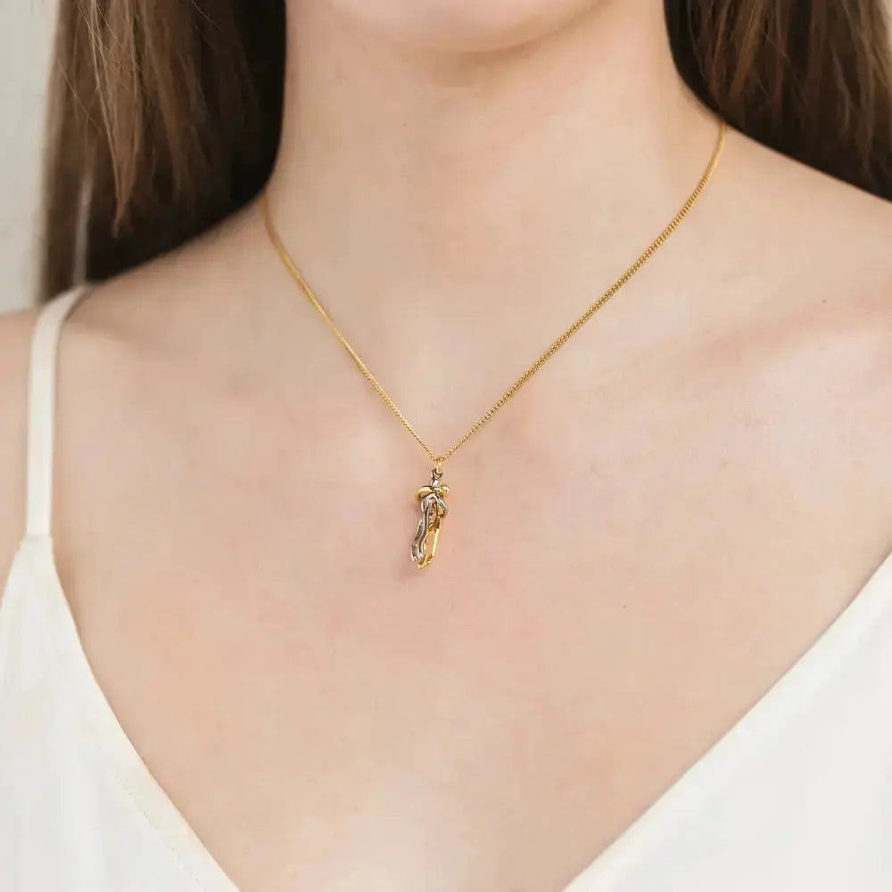 Hug Necklace (Trending on Tiktok)