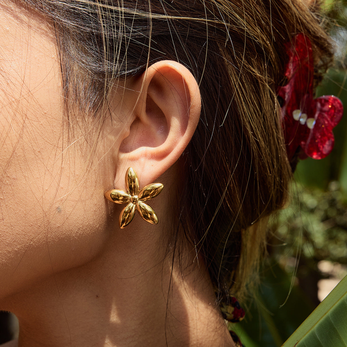 Monica Floral Gold Earrings