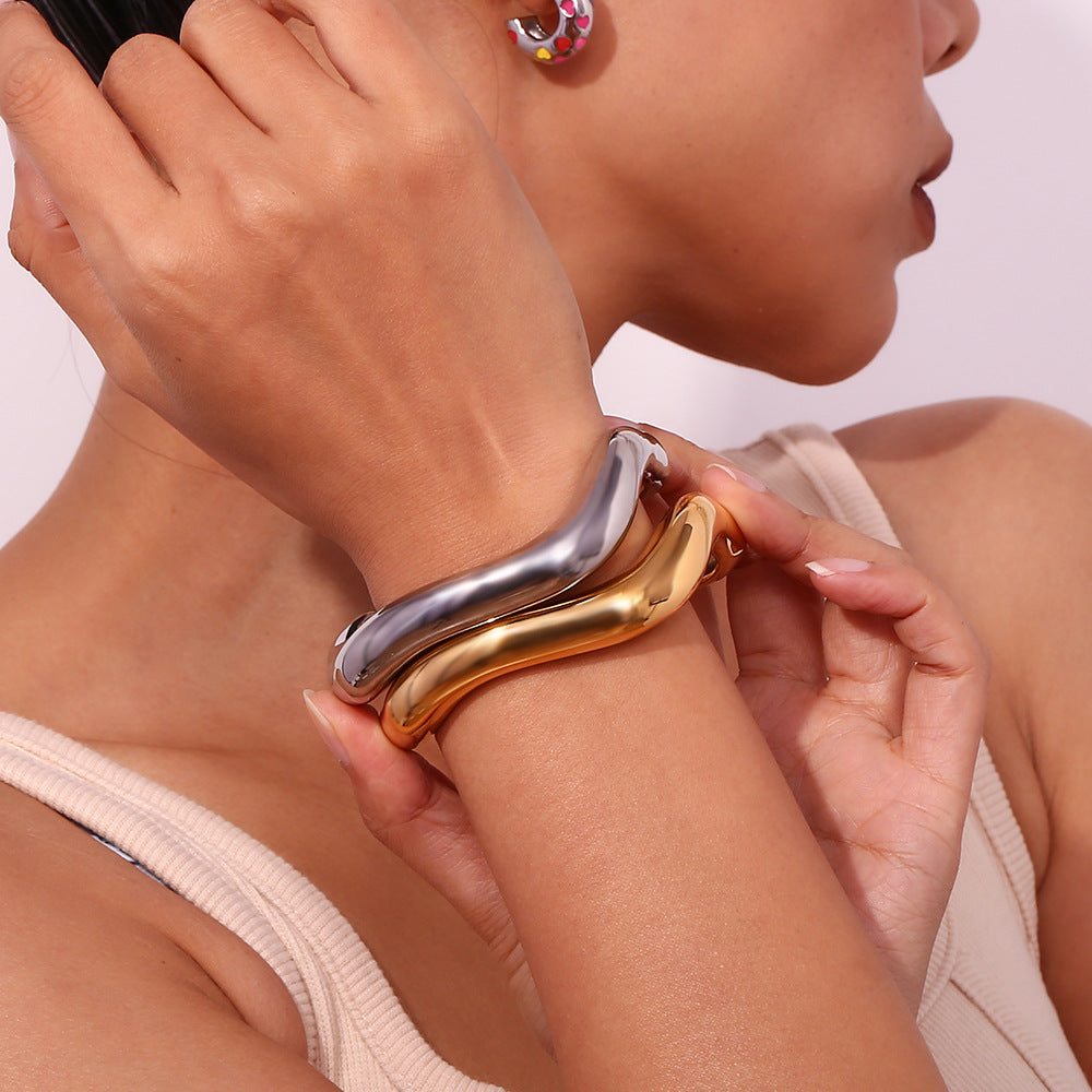 Zaria Asymmetrical Gold Bangle