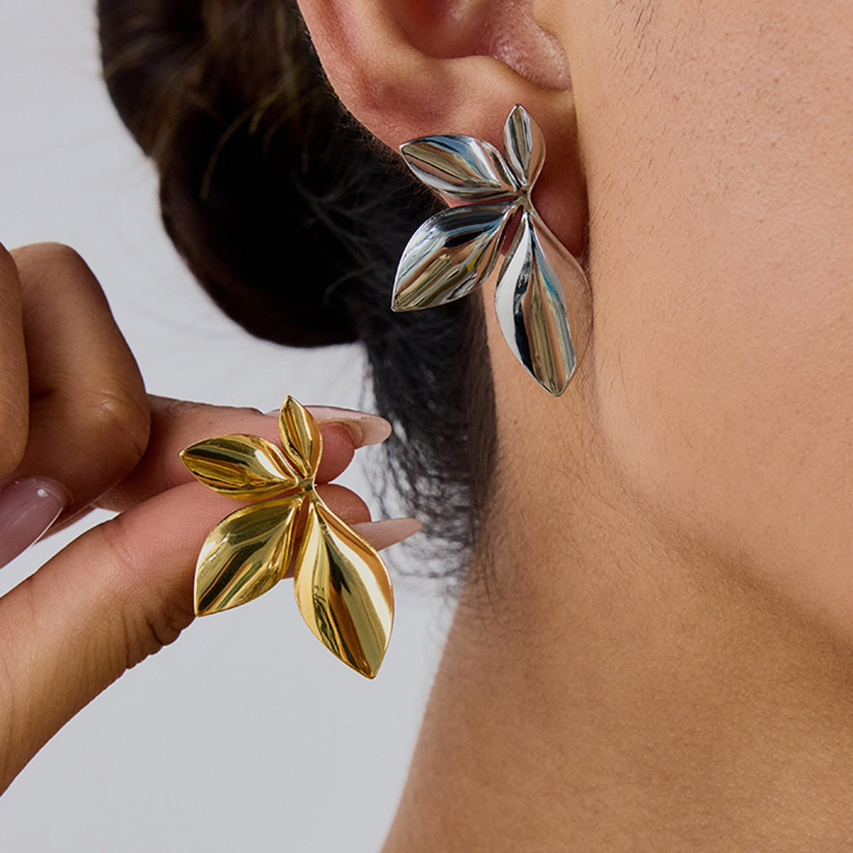 Velle Gold Petal Earrings