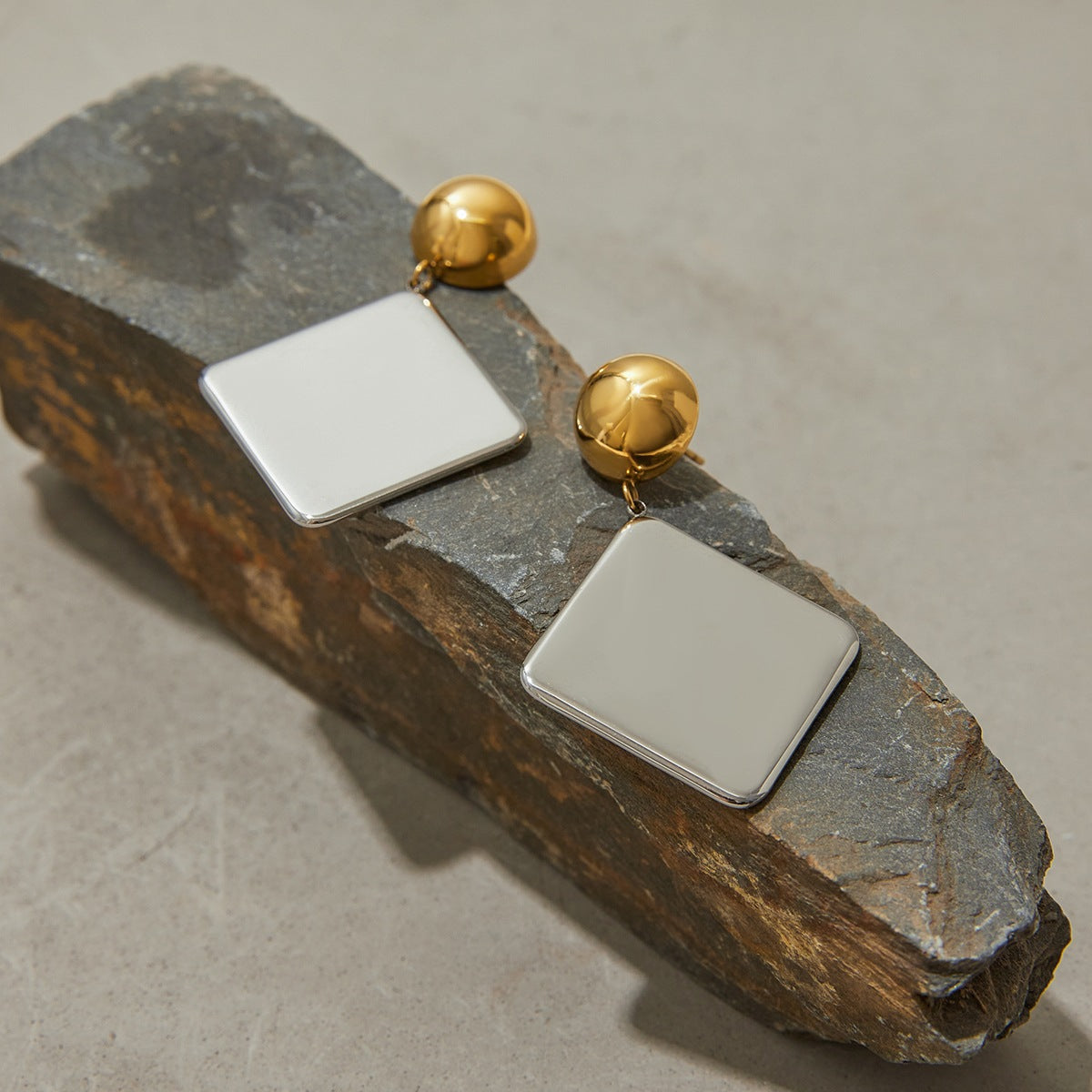 Kelly Geometric Drop Earrings