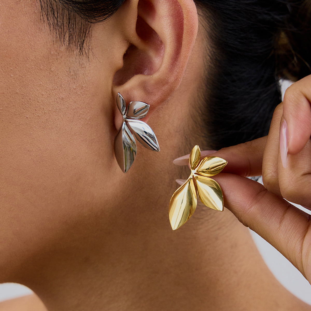 Velle Gold Petal Earrings
