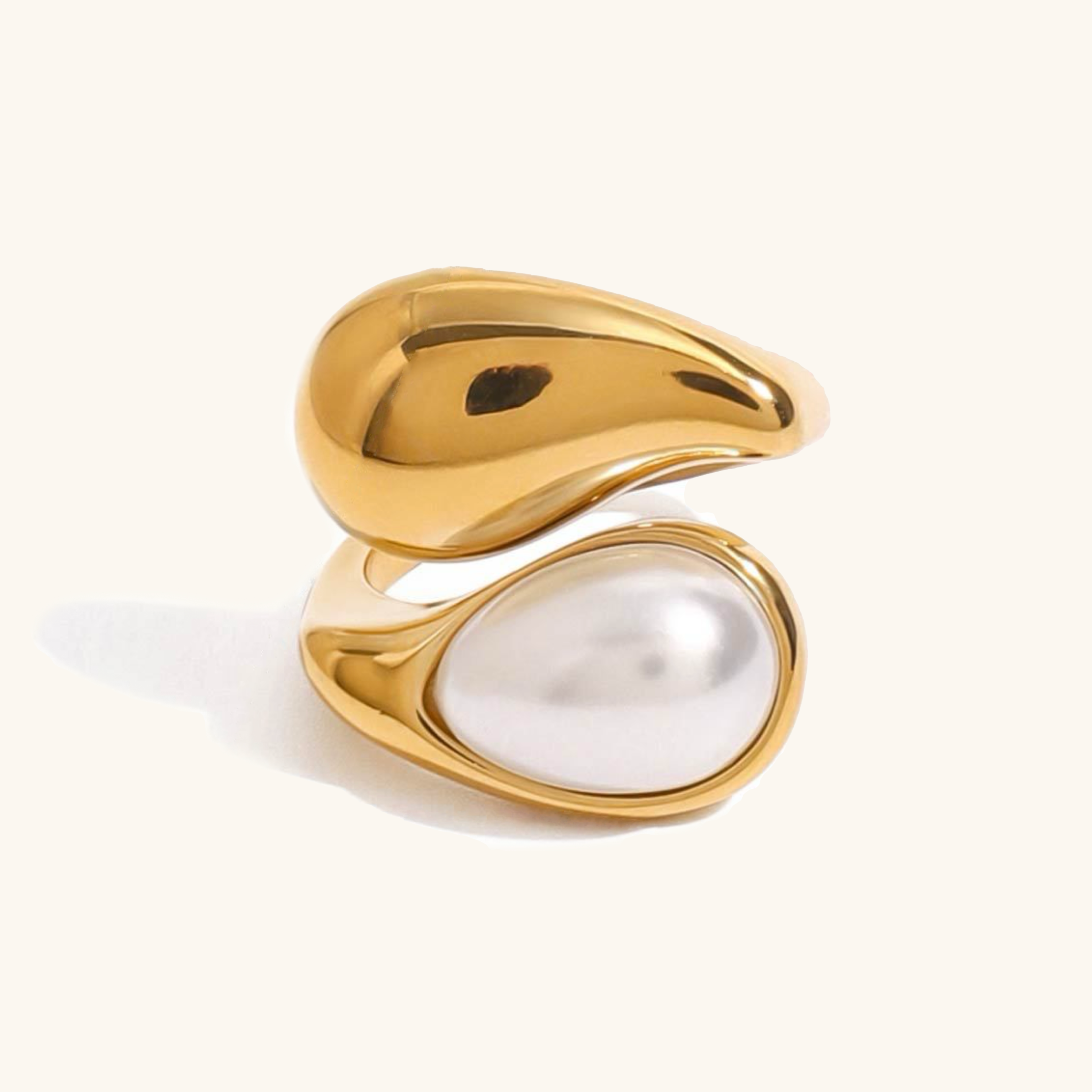 Mara Amber Pearl Ring