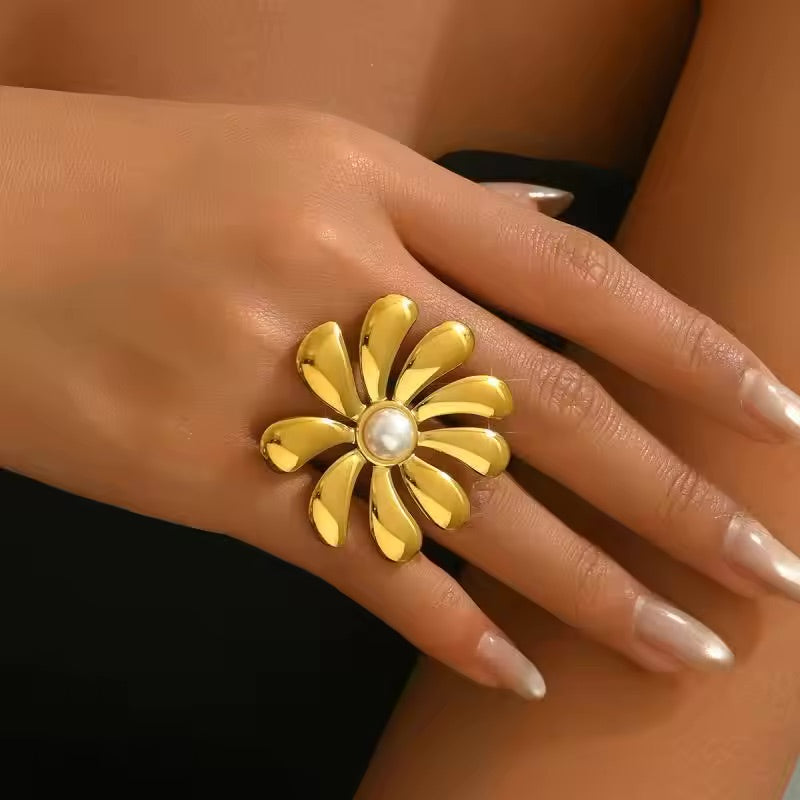 Bellemare Floral Gold Ring
