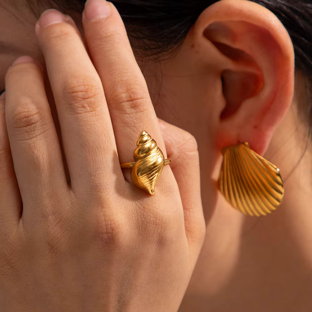 Ohana Sea Conch Gold Ring
