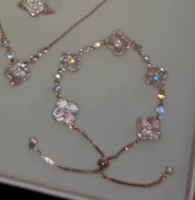 <p>LOVED BY 200,000+ HAPPY CUSTOMERS!</p>