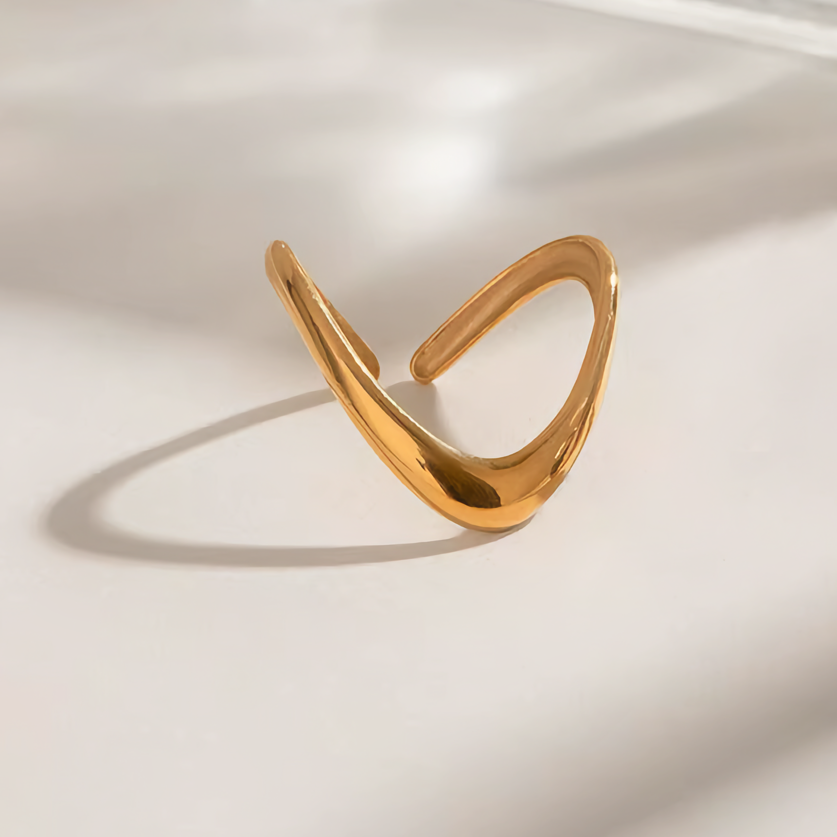 Paisley Gold Arc Ring